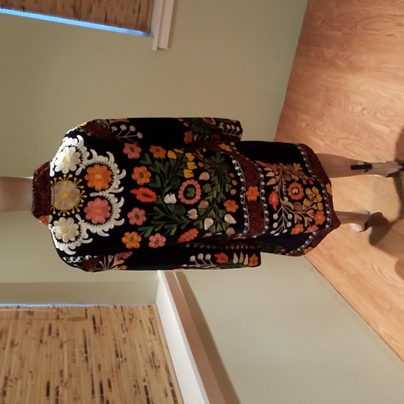 Black Velvet Embroidered With Colorful Flowers Duster Jacket Size M - Picture 3 of 6